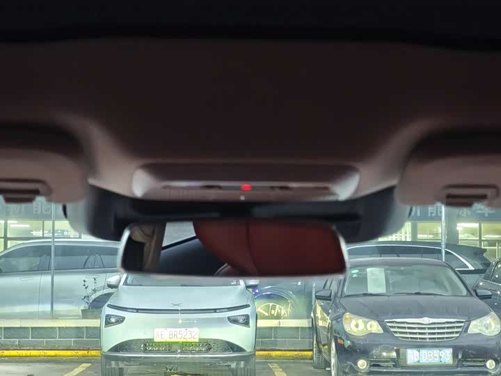 Фото 15 - XPeng P7