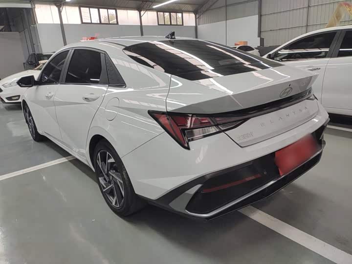 Фото 5 - Hyundai Elantra N line