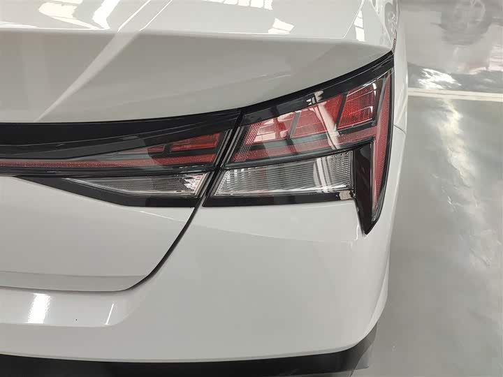 Фото 8 - Hyundai Elantra N line