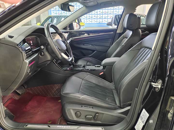 Фото 4 - Volkswagen Passat