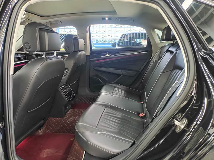 Фото 6 - Volkswagen Passat