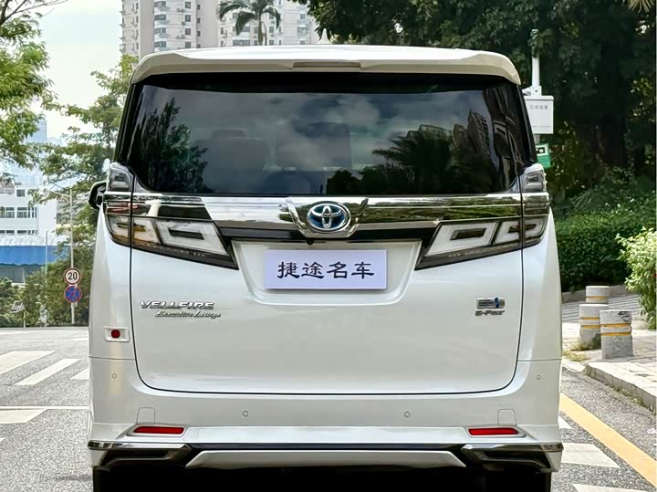 Фото 4 - Toyota Vellfire