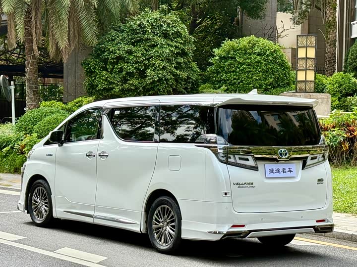 Фото 5 - Toyota Vellfire