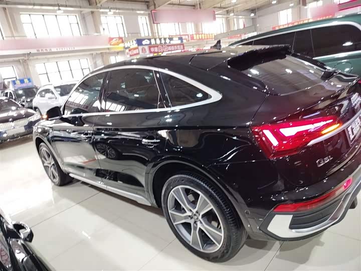 Фото 5 - Audi Q5L Sportback