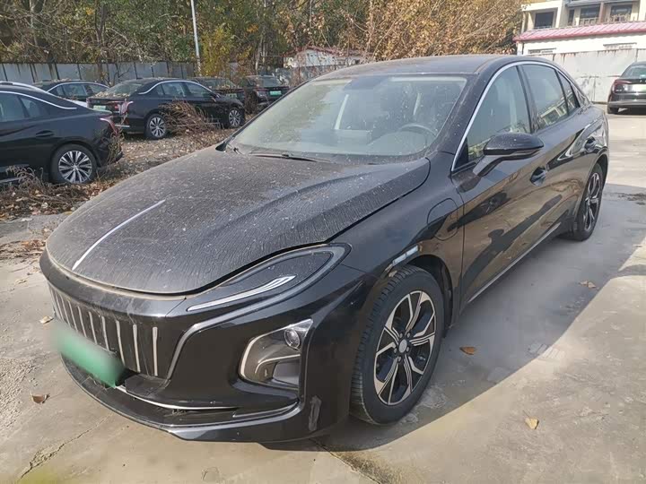 Фото 2 - Hongqi E-QM5