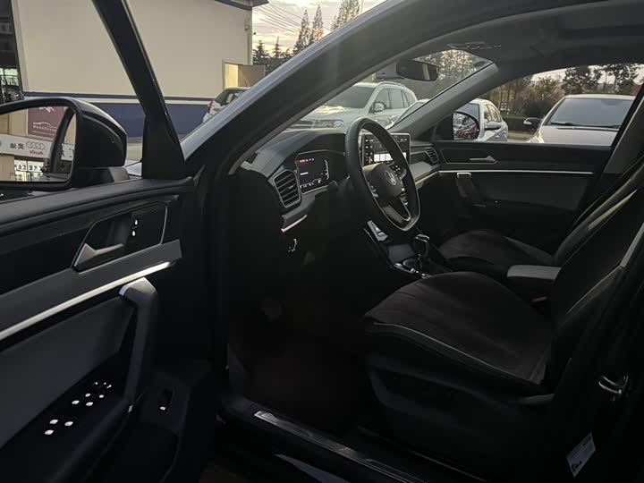 Фото 7 - Volkswagen Tayron