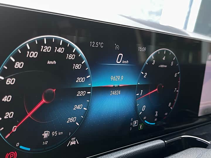 Фото 16 - Mercedes-Benz GLA-Class