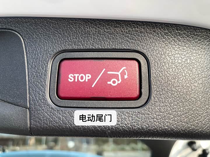 Фото 26 - Mercedes-Benz GLA-Class