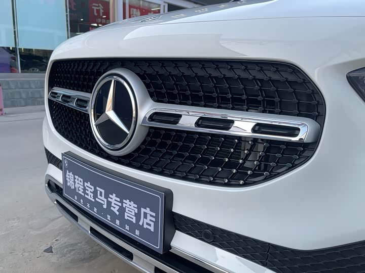 Фото 29 - Mercedes-Benz GLA-Class