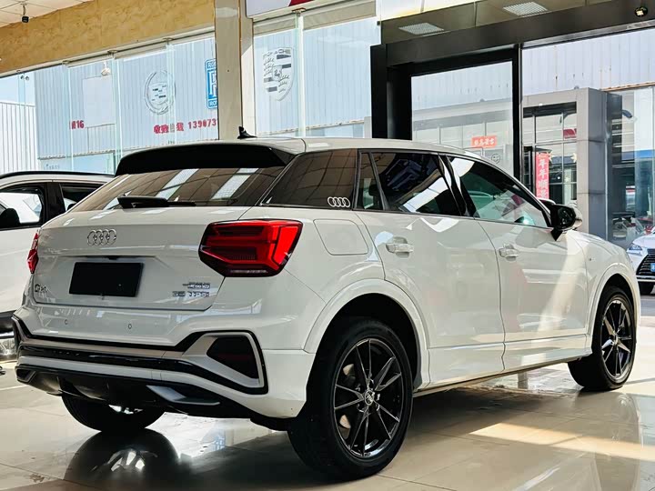 Фото 13 - Audi Q2L