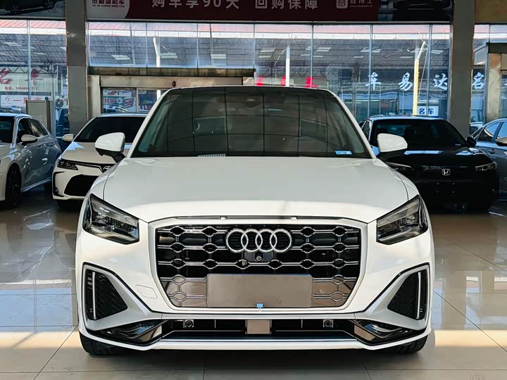 Фото 2 - Audi Q2L