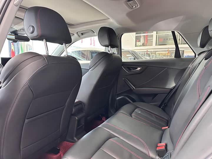 Фото 5 - Audi Q2L