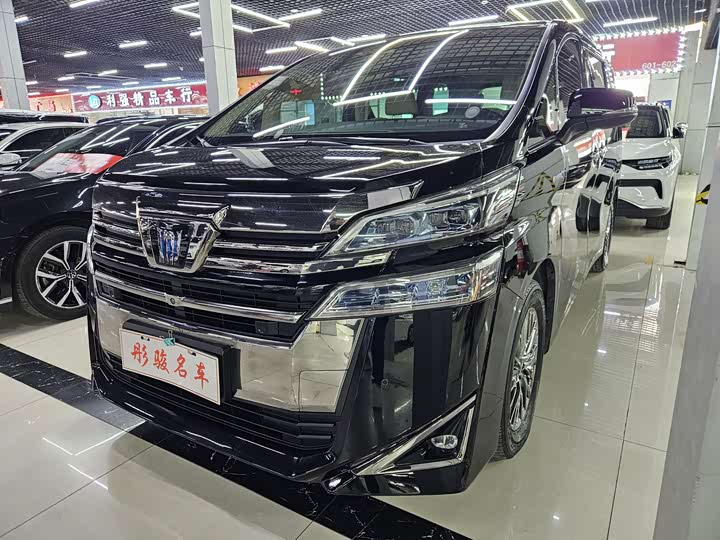 Фото 1 - Toyota Vellfire