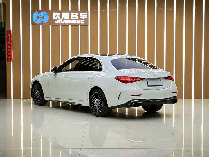 Фото 11 - Mercedes-Benz C-Class