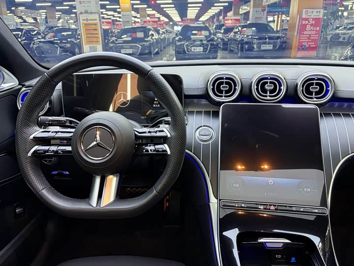 Фото 6 - Mercedes-Benz C-Class