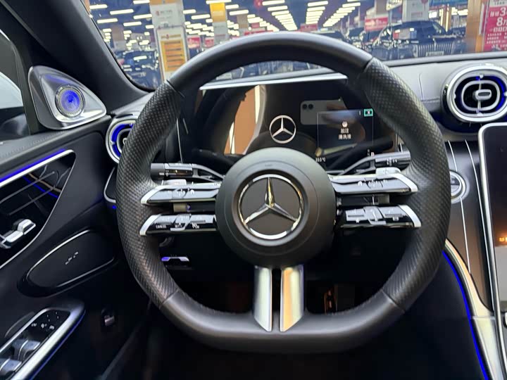 Фото 9 - Mercedes-Benz C-Class