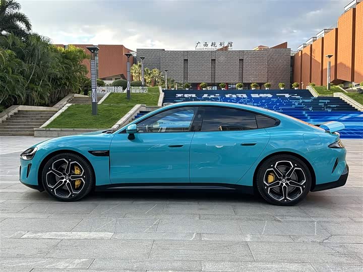 Фото 3 - Xiaomi SU7