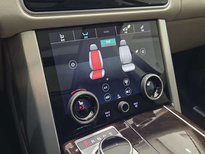 Фото 23 - Land Rover Range Rover