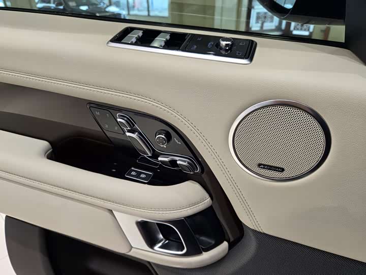 Фото 25 - Land Rover Range Rover