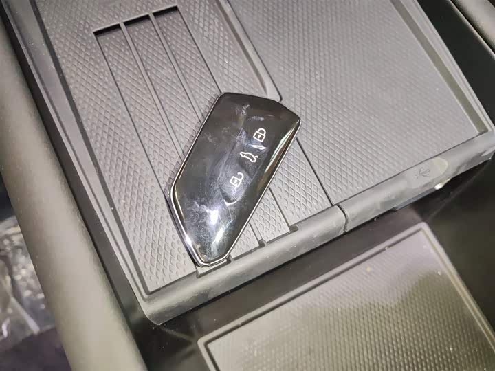 Фото 9 - Volkswagen ID.Unyx