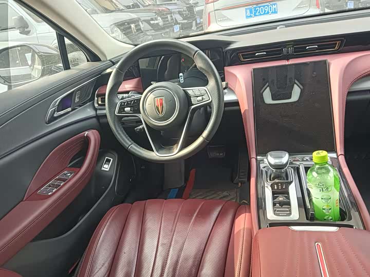 Фото 7 - Hongqi H5