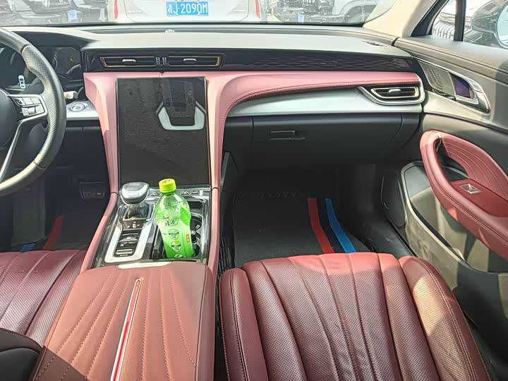 Фото 8 - Hongqi H5