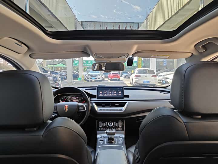 Фото 7 - Hongqi H5