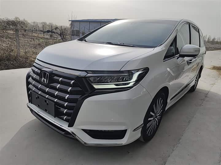 Фото 1 - Honda Elysion