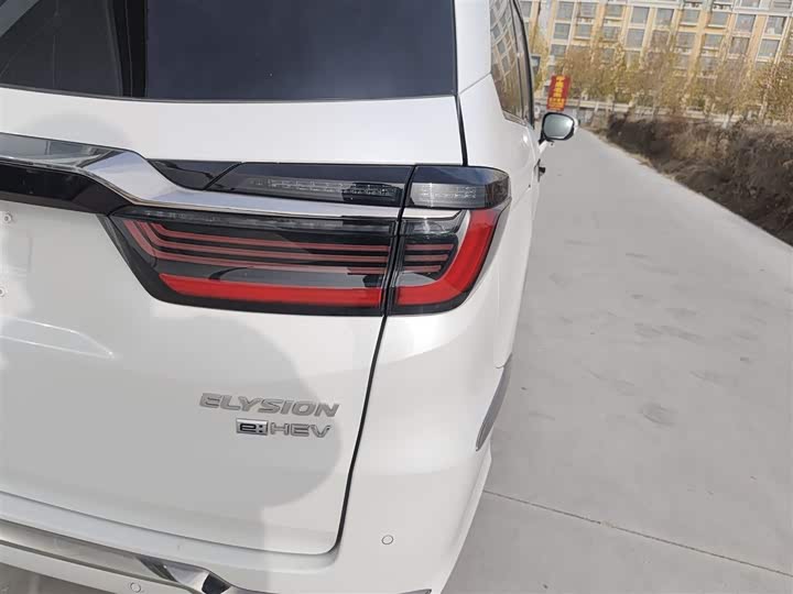 Фото 8 - Honda Elysion