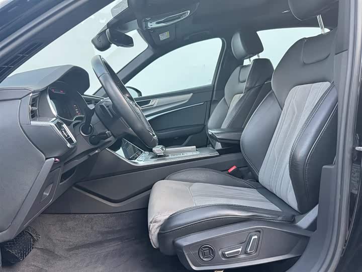 Фото 21 - Audi A6L Hybrid