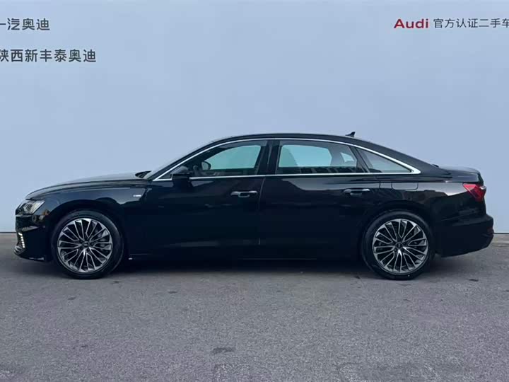 Фото 25 - Audi A6L Hybrid