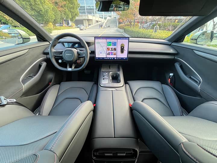 Фото 10 - Xiaomi SU7