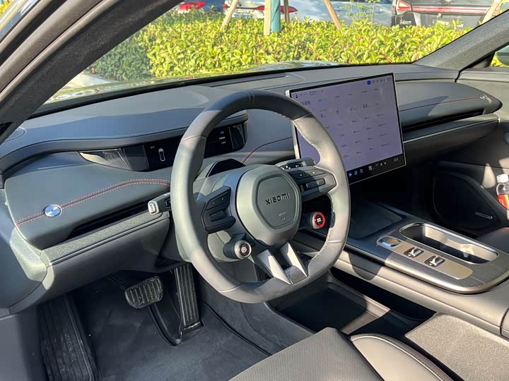 Фото 15 - Xiaomi SU7