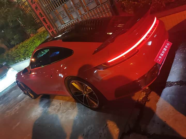 Фото 3 - Porsche 911