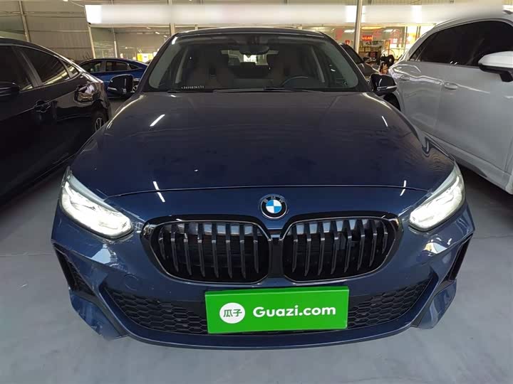 Фото 3 - BMW 1 Series