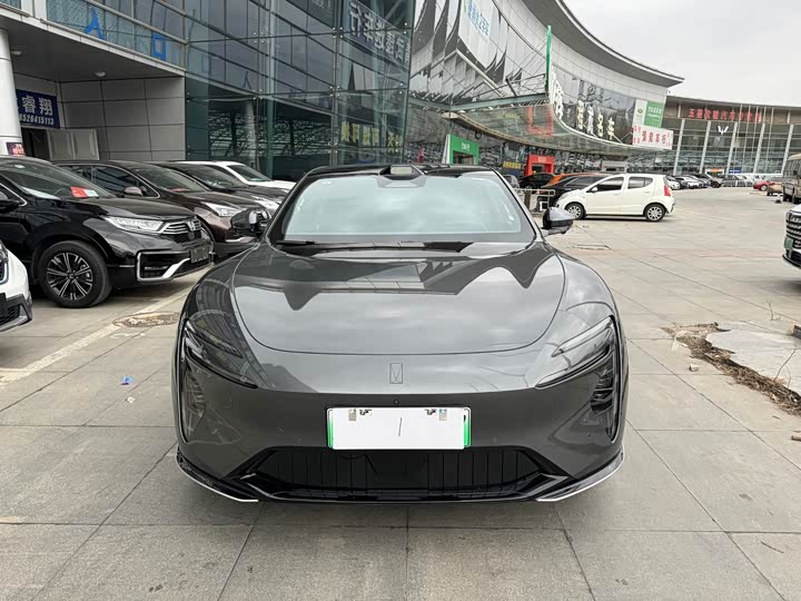 Фото 3 - Avatr 06