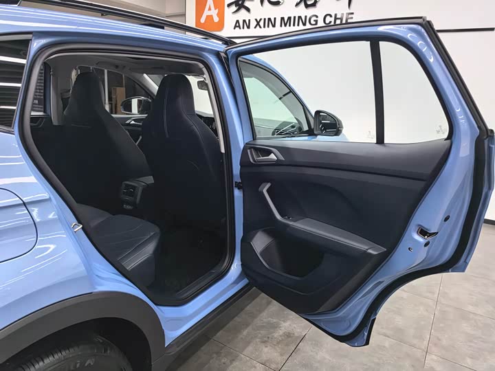 Фото 13 - Volkswagen Tharu