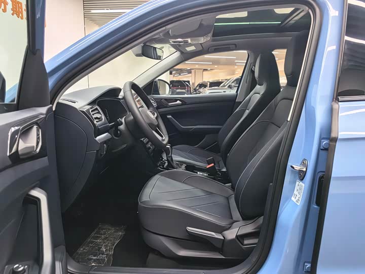 Фото 9 - Volkswagen Tharu