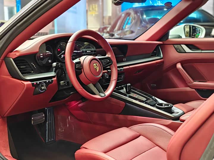 Фото 4 - Porsche 911