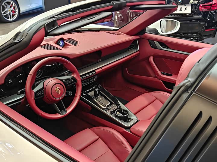 Фото 6 - Porsche 911