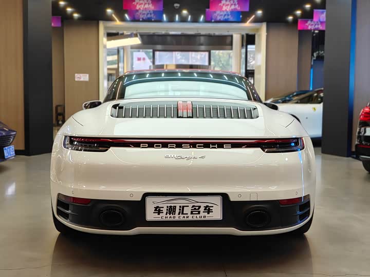 Фото 8 - Porsche 911