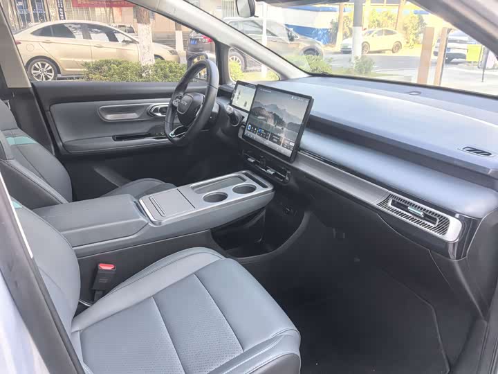 Фото 13 - GAC Aion Y