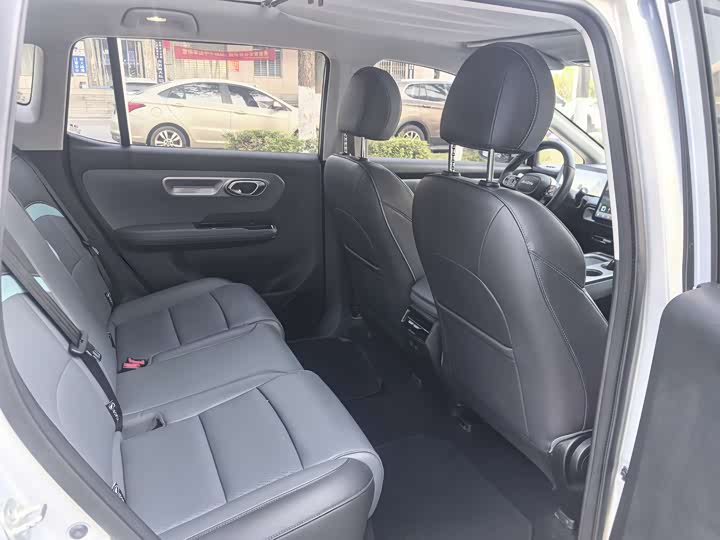 Фото 15 - GAC Aion Y