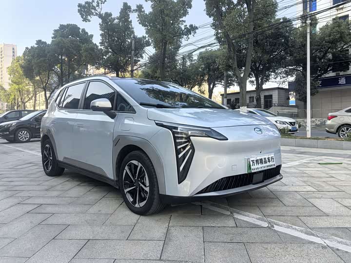 Фото 3 - GAC Aion Y