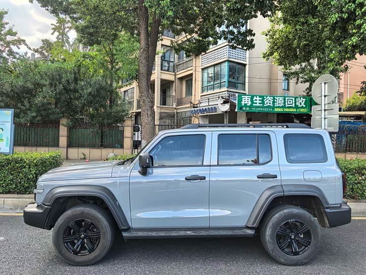 Фото 2 - Tank 300