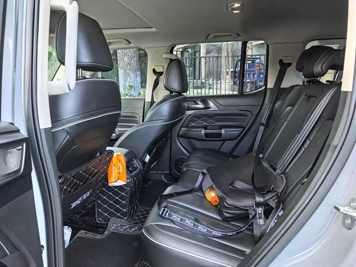 Фото 7 - Tank 300