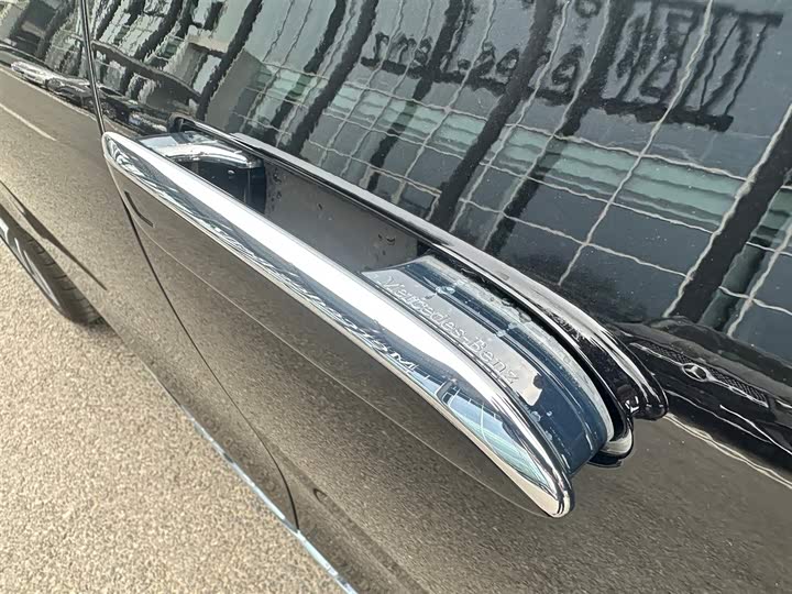 Фото 13 - Mercedes-Benz S-Class