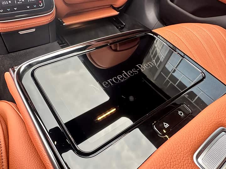 Фото 32 - Mercedes-Benz S-Class