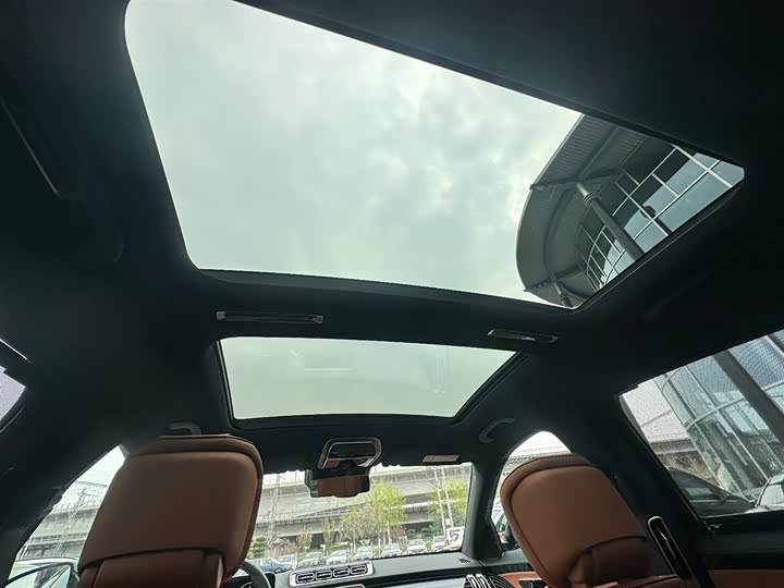 Фото 35 - Mercedes-Benz S-Class