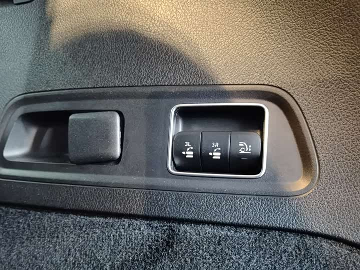 Фото 17 - Mercedes-Benz GLS-Class